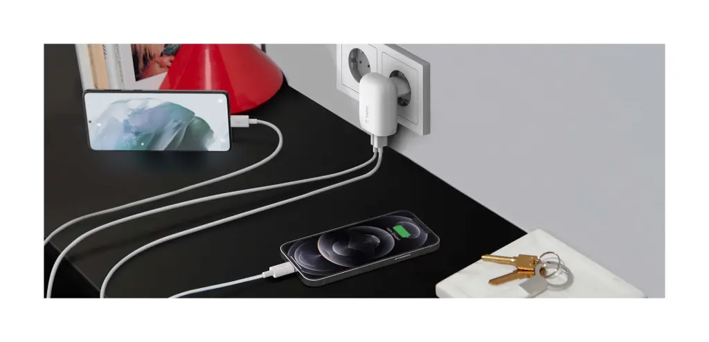 Overstore Article BELKIN Chargeur 42W 2 ports (USB-A + USB-C) (10).webp